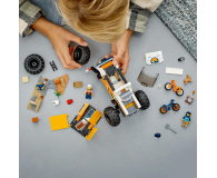 LEGO City 60387 Przygody samochodem terenowym z napędem 4x4 - 1091244 - zdjęcie 13